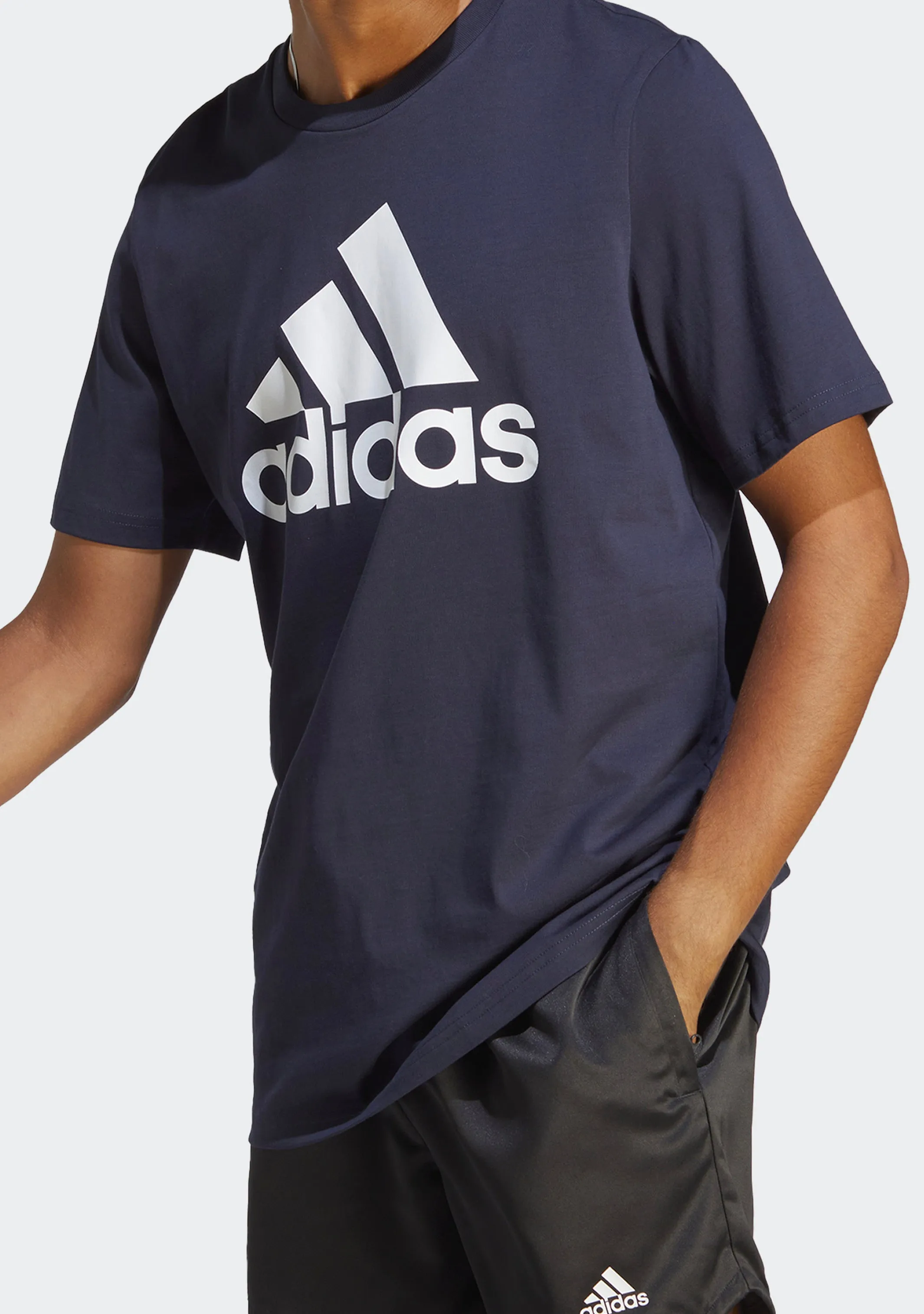 Adidas Men's Essentials Single Jersey Big Logo Tee Navy <br> IC9348