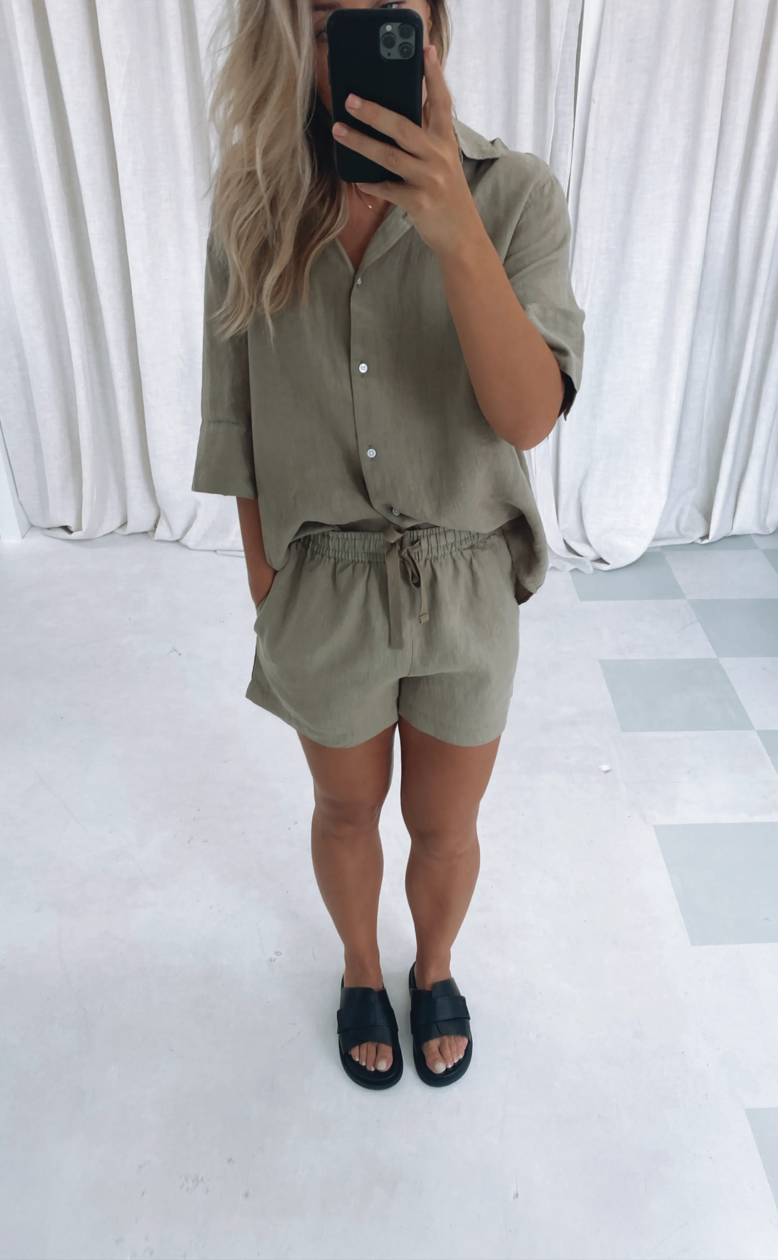 Anika Linen Short Olive