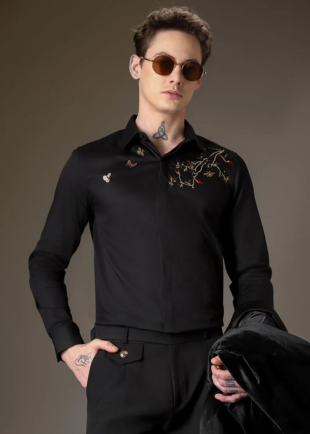 Beeclub Needle Work Black Shirt