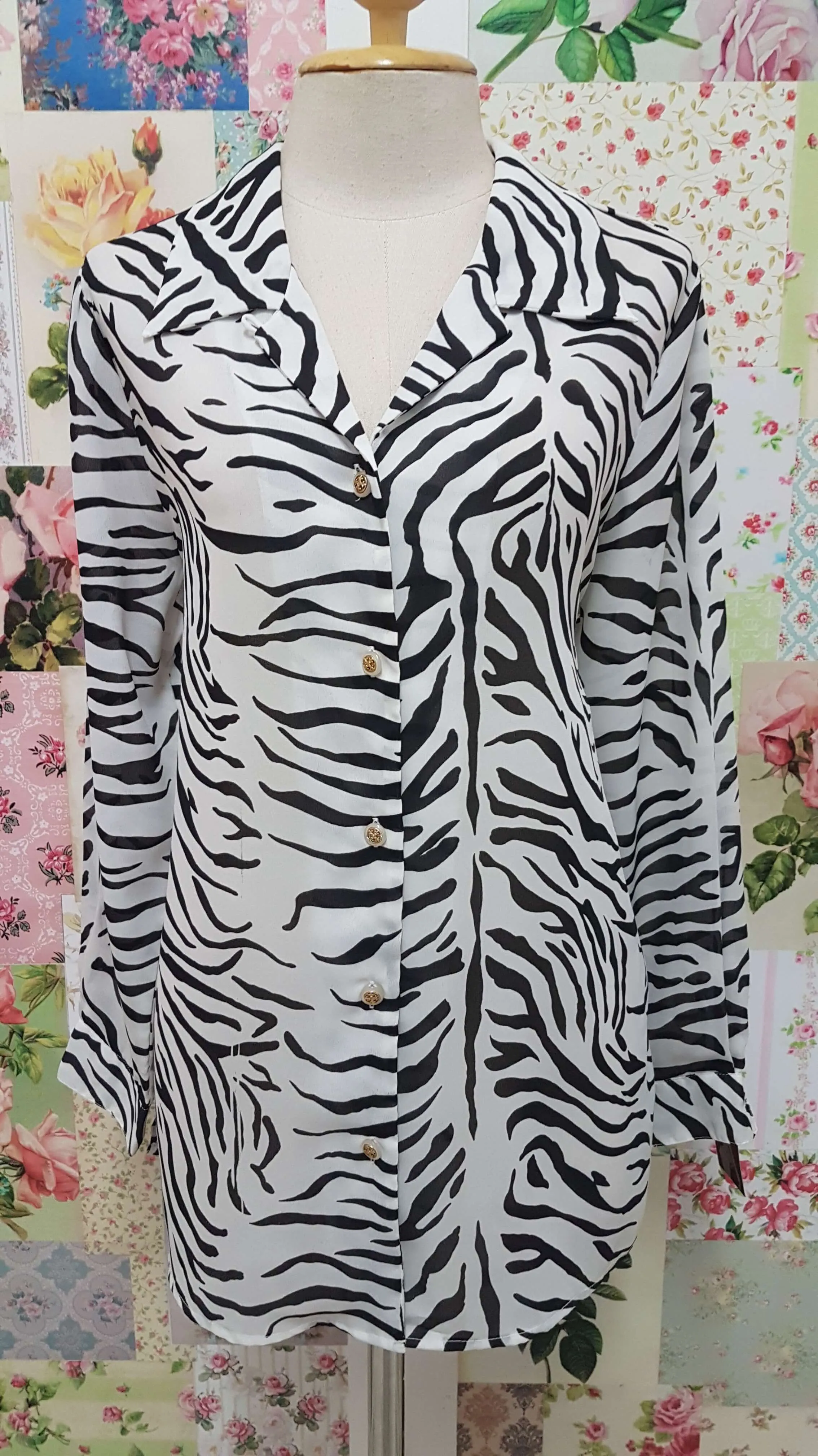 Black & White Blouse BT096