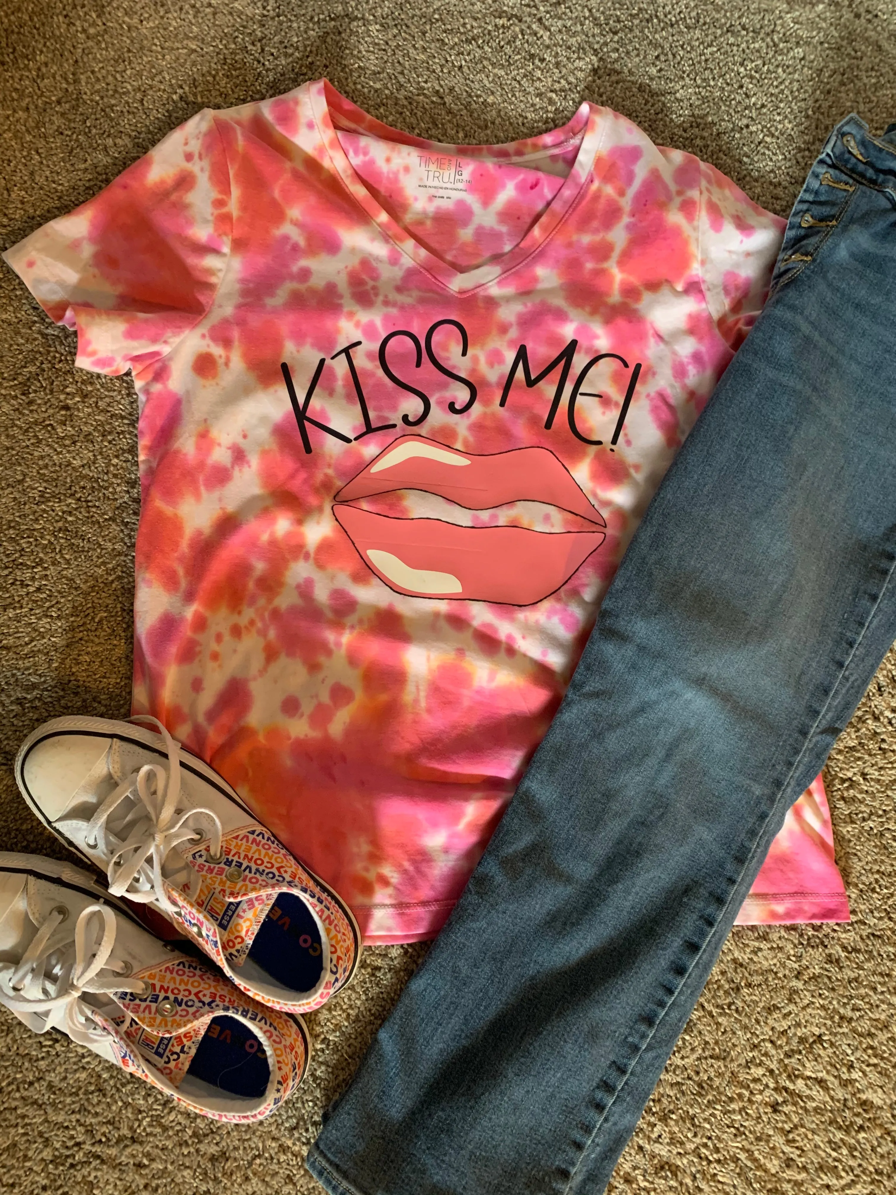 Kiss Me Cut File