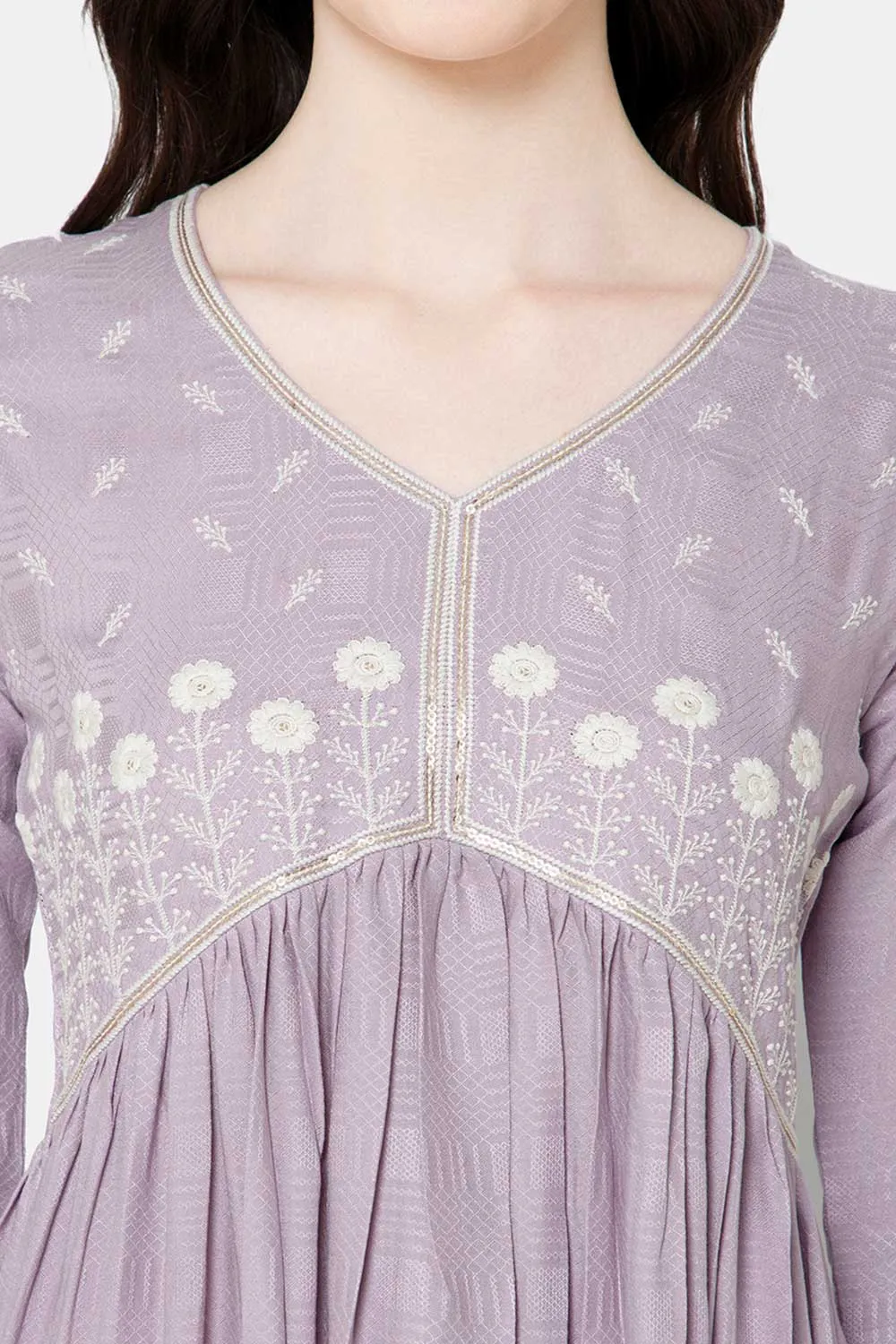 Mythri Women's Ethnic wear Kurthi with Elegant Lace Attachement At The Neckline - Purple - E079