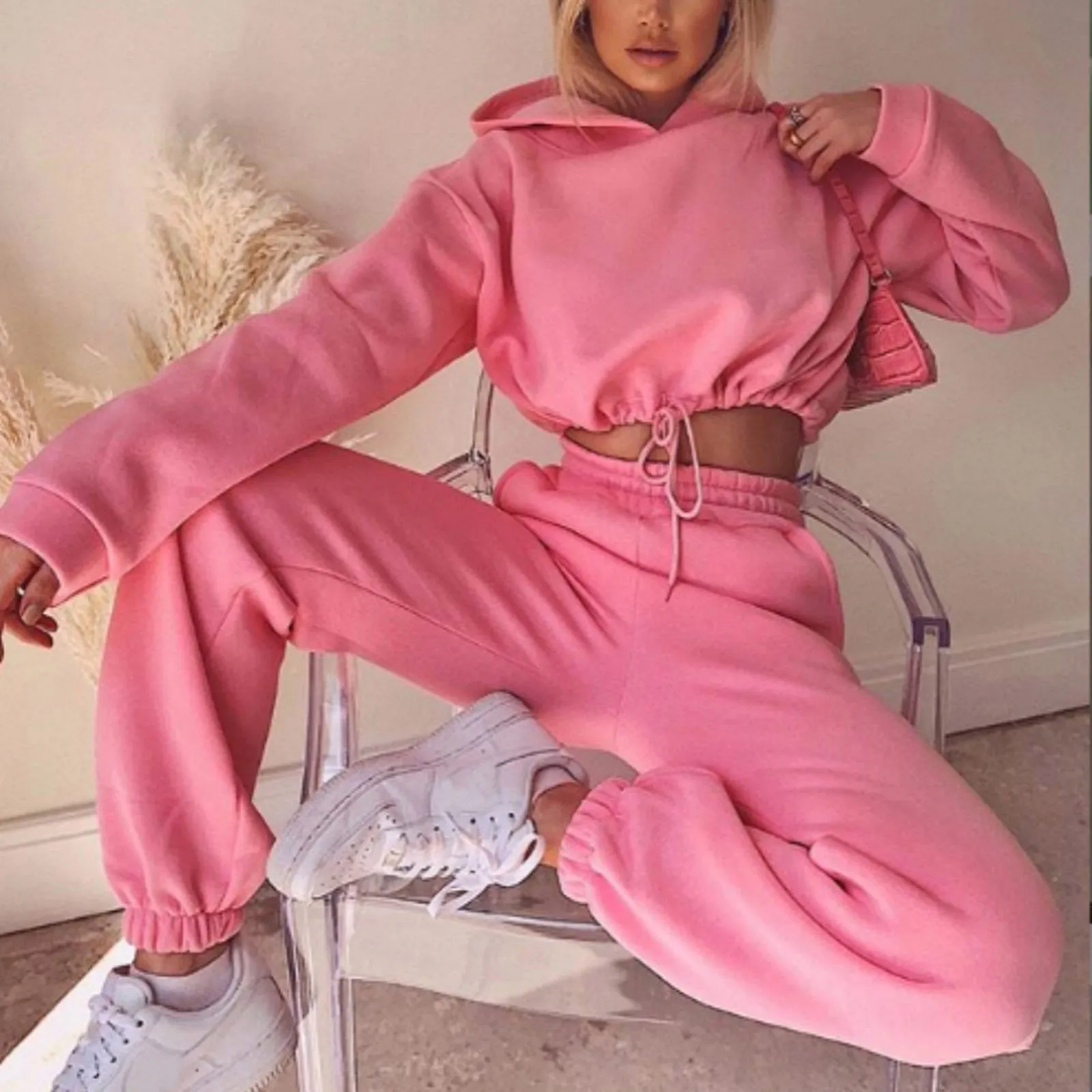 Trendy Women's Jogging Suits - Stylish 2 Piece Fitness Tracksuits